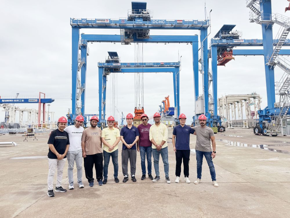 埃及客戶親臨GENMA太倉制造基地進行RTG發運前檢驗,6臺設備即將啟運(圖1) 埃及客戶親臨GENMA太倉制造基地進行RTG發運前檢驗,6臺設備即將啟運(圖1)